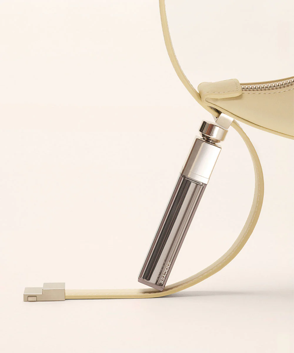 Essence Velvet Gloss - Image 5