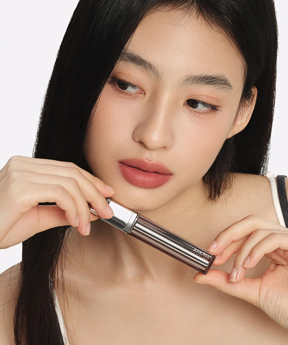 Essence Velvet Gloss - Image 8