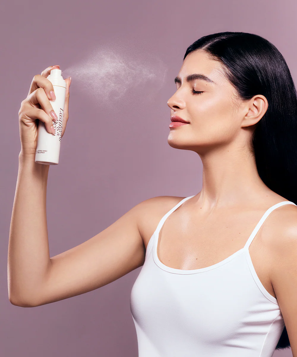 Wake & Boost Hydrating Face Spray - Image 2
