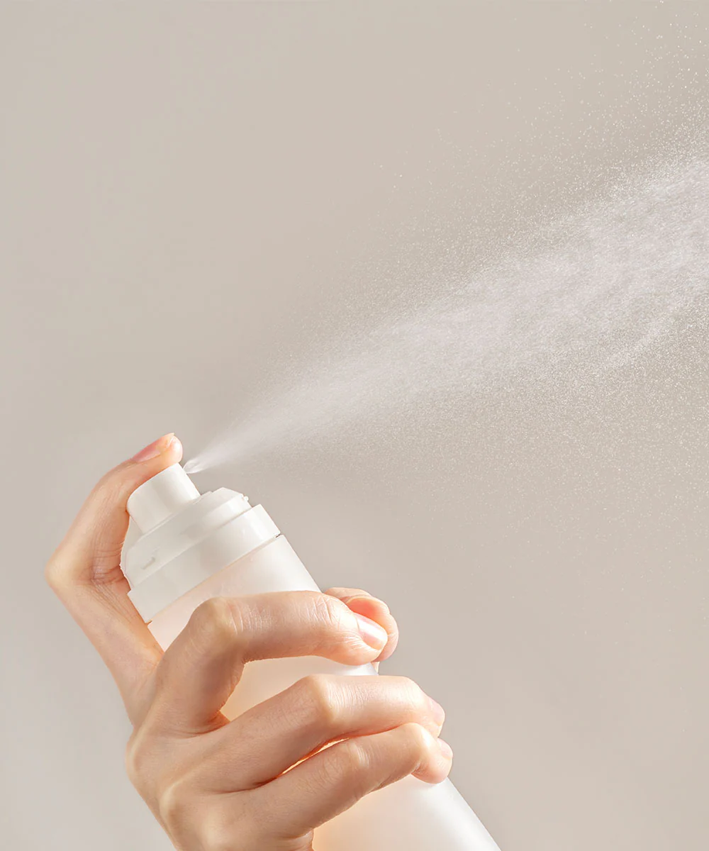 Long-Lasting Makeup Setting Spray - Image 4