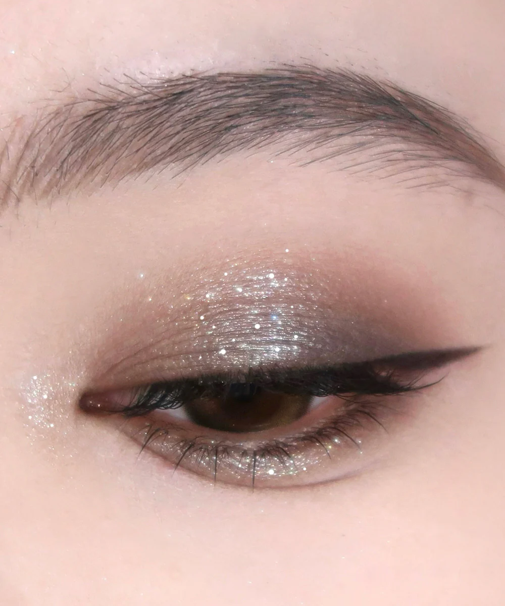 Mini Quad Eyeshadow - Image 18