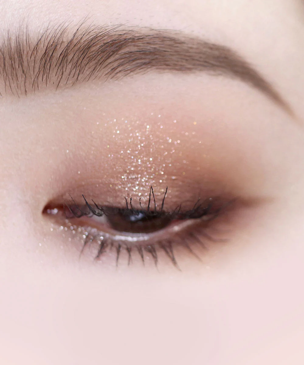4 Shades Eyeshadow Palette - Image 8