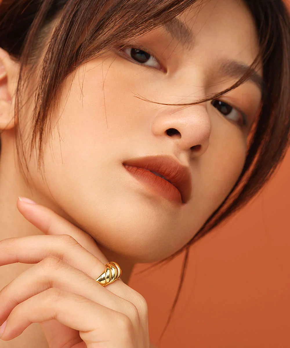 Fluffy Matte Lip Gloss - Image 9